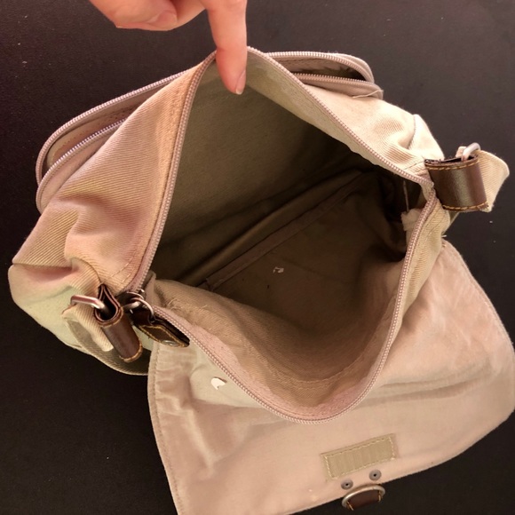 Khaki purse with 3 pockets - Picture 4 of 4